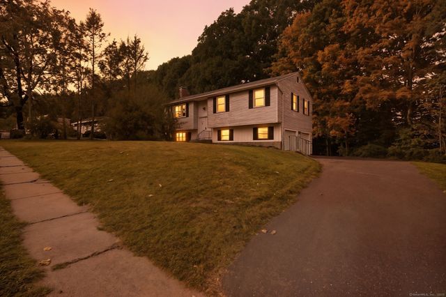 245 Cavan Lane, Glastonbury, CT 06033