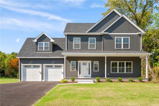 1796 Old Louisquissett Pike, Lincoln, RI 02865