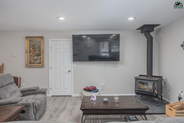 1983 CHENA POINT AVENUE, Fairbanks, AK 99709