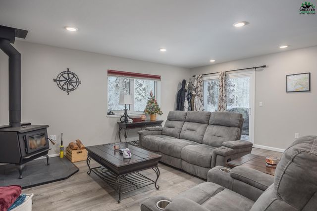 1983 CHENA POINT AVENUE, Fairbanks, AK 99709