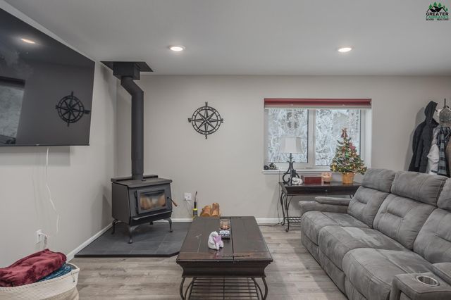 1983 CHENA POINT AVENUE, Fairbanks, AK 99709