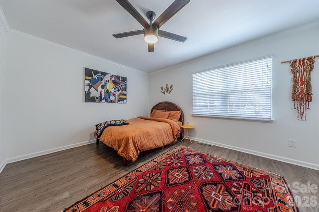 6332 Round Hill Road, Charlotte, NC 28211