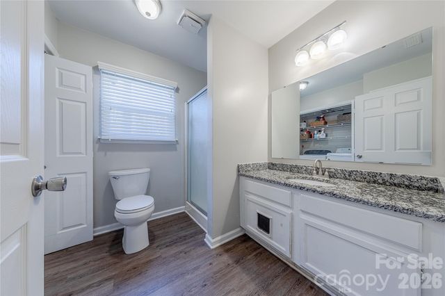 6332 Round Hill Road, Charlotte, NC 28211