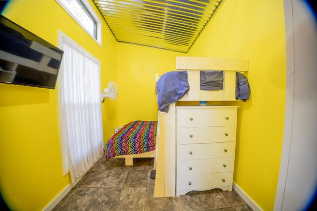 24856 County Road 247l, Pittsburg, MO 65724