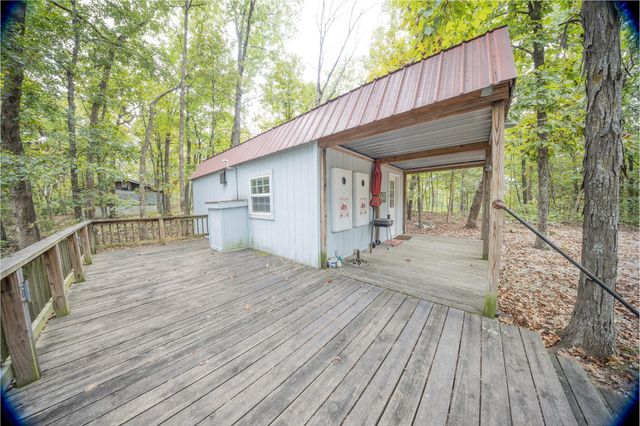 24856 County Road 247l, Pittsburg, MO 65724