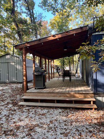 24856 County Road 247l, Pittsburg, MO 65724