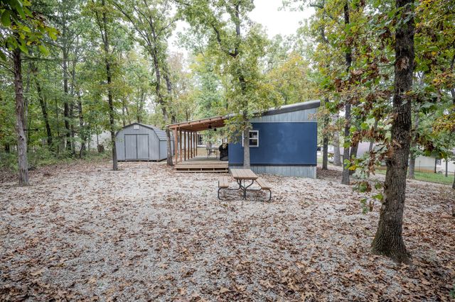 24856 County Road 247l, Pittsburg, MO 65724