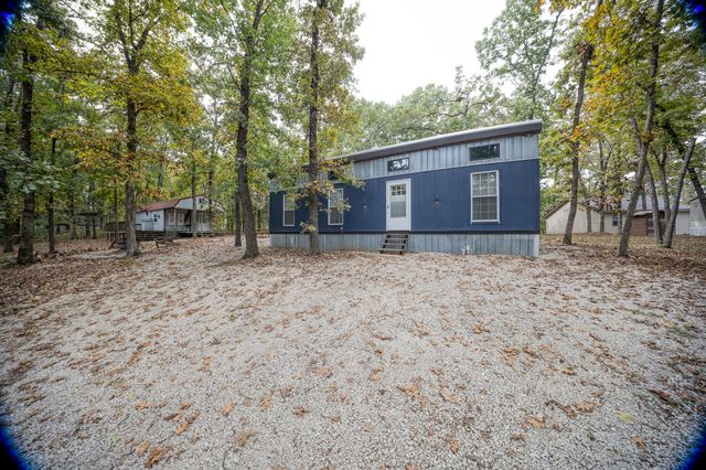24856 County Road 247l, Pittsburg, MO 65724
