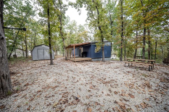 24856 County Road 247l, Pittsburg, MO 65724