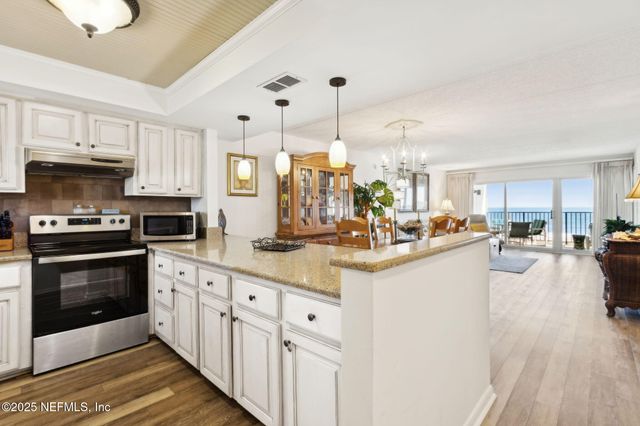 3350 S FLETCHER Avenue S E3, Fernandina Beach, FL 32034