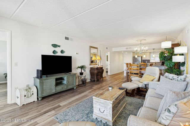 3350 S FLETCHER Avenue S E3, Fernandina Beach, FL 32034