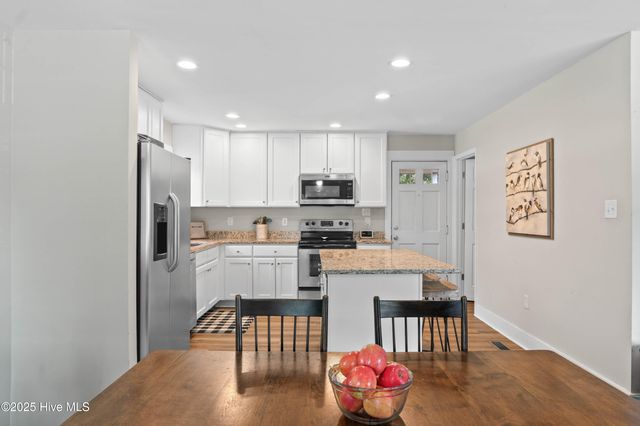 200 Dewitt Street, Jacksonville, NC 28540