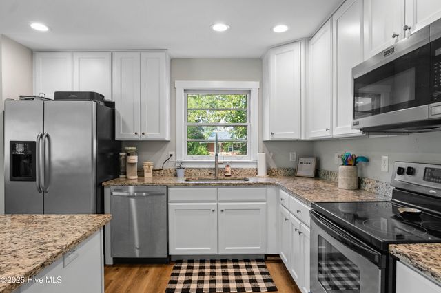 200 Dewitt Street, Jacksonville, NC 28540