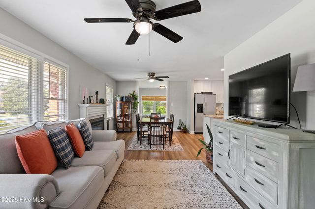 200 Dewitt Street, Jacksonville, NC 28540
