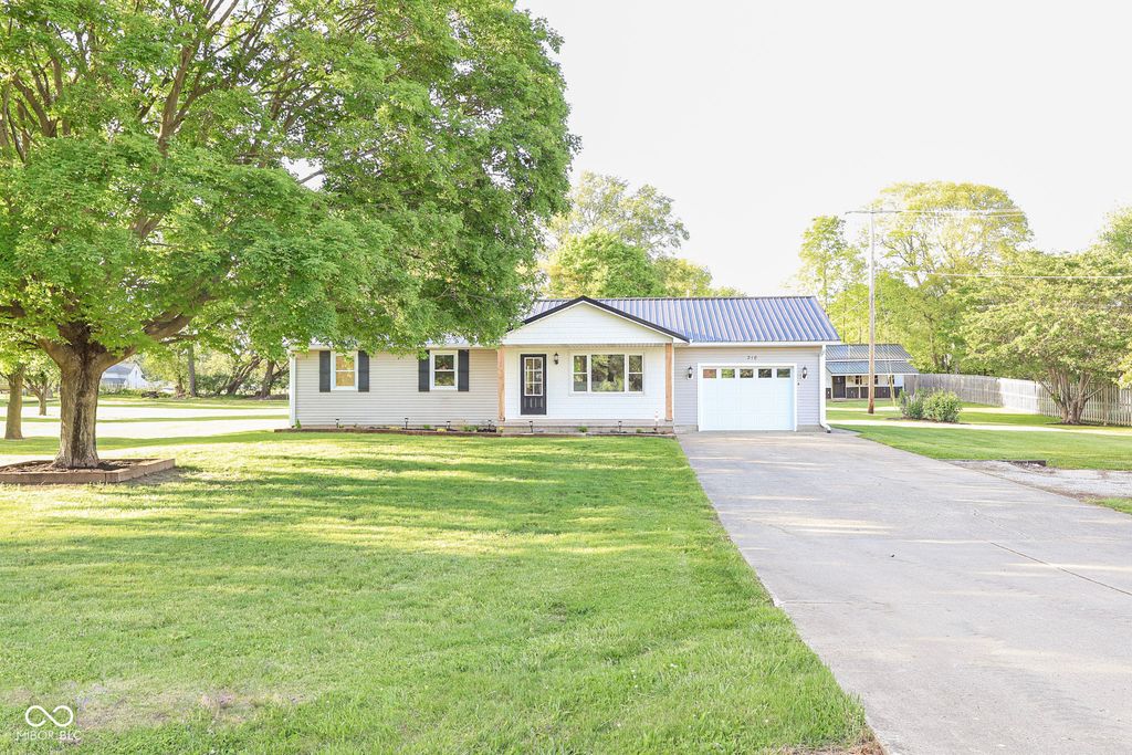 218 E Mercer Street, Spiceland, IN 47385