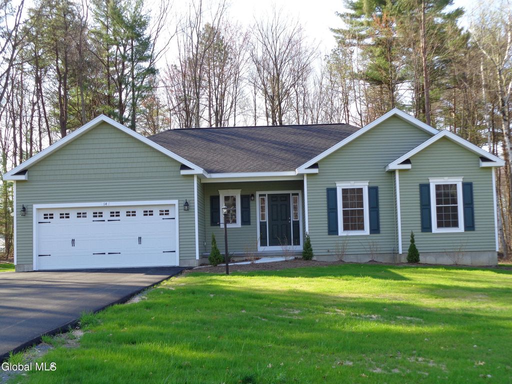 9 Karl Farm Road, Sand Lake, NY 12018