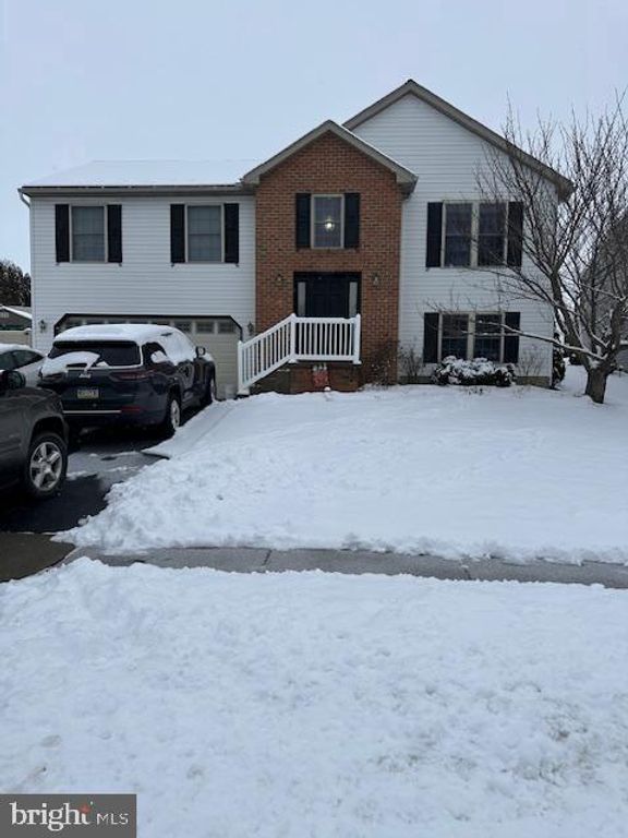 308 SWATARA CREEK DR, Jonestown, PA 17038