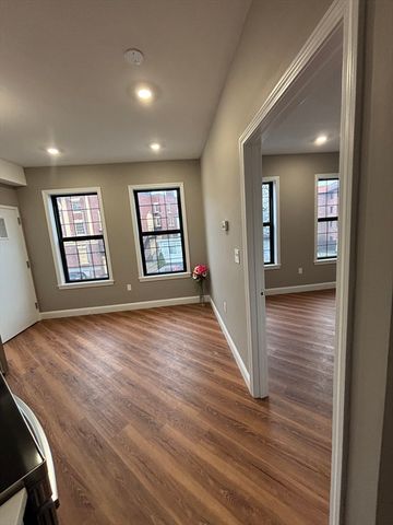 13 Nahant Street 2D, Lynn, MA 01902