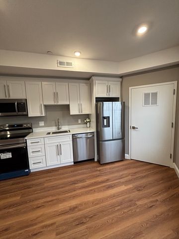 13 Nahant Street 2D, Lynn, MA 01902