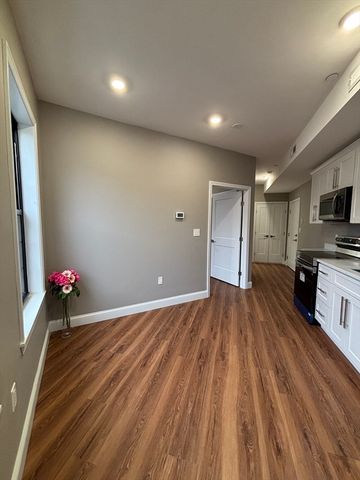 13 Nahant Street 2D, Lynn, MA 01902