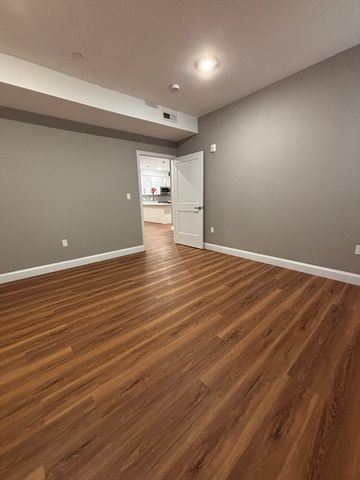 13 Nahant Street 2D, Lynn, MA 01902