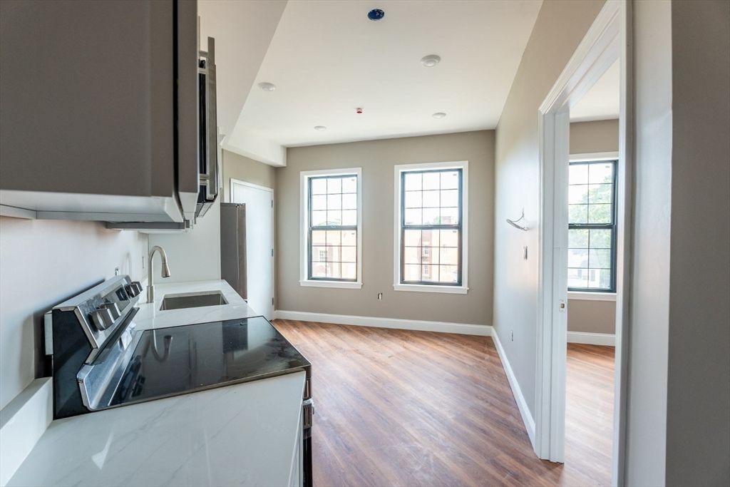 13 Nahant Street 2D, Lynn, MA 01902