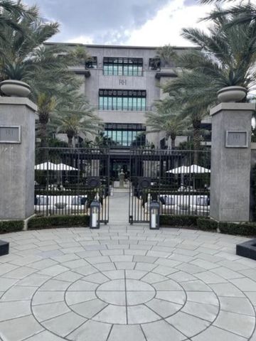 3516 Whitehall Drive 303, West Palm Beach, FL 33401