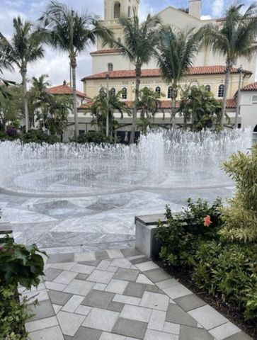 3516 Whitehall Drive 303, West Palm Beach, FL 33401