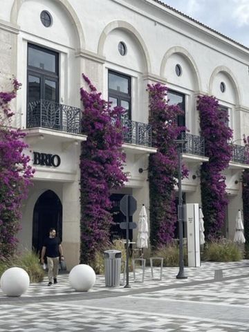 3516 Whitehall Drive 303, West Palm Beach, FL 33401