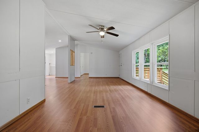 2299 Old Farmington Rd, Lewisburg, TN 37091