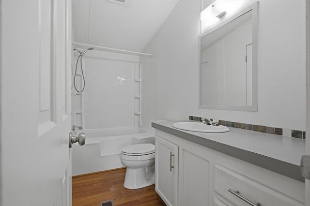 2299 Old Farmington Rd, Lewisburg, TN 37091
