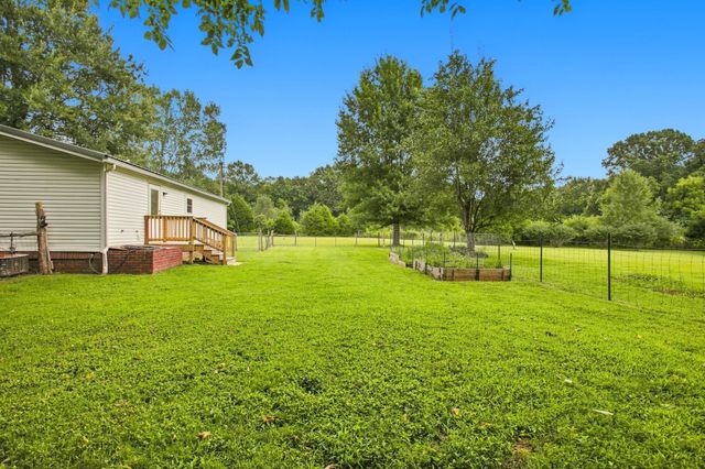 2299 Old Farmington Rd, Lewisburg, TN 37091
