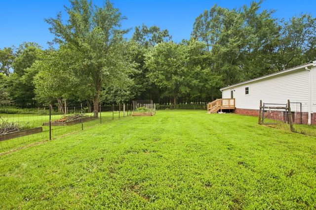 2299 Old Farmington Rd, Lewisburg, TN 37091