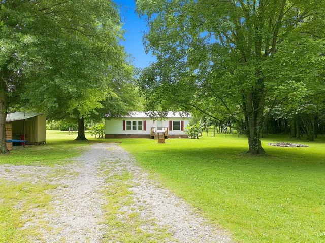 2299 Old Farmington Rd, Lewisburg, TN 37091