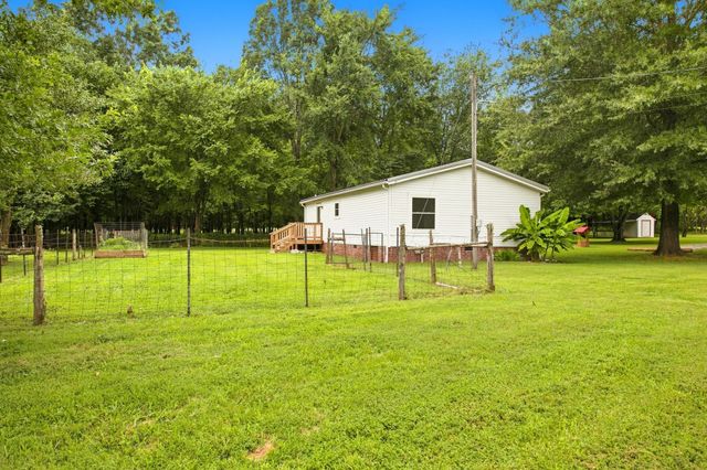 2299 Old Farmington Rd, Lewisburg, TN 37091