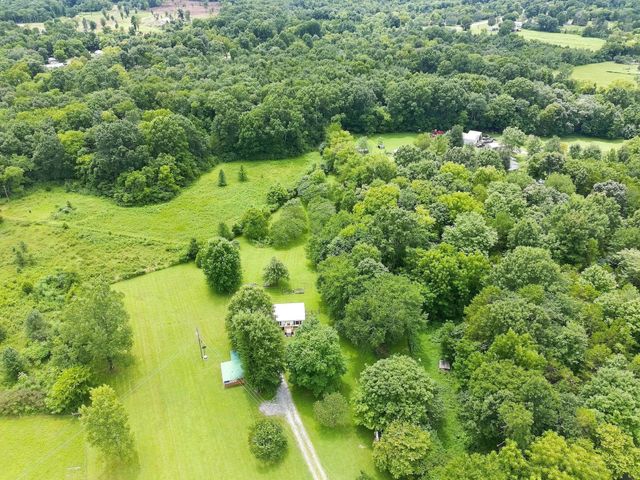 2299 Old Farmington Rd, Lewisburg, TN 37091