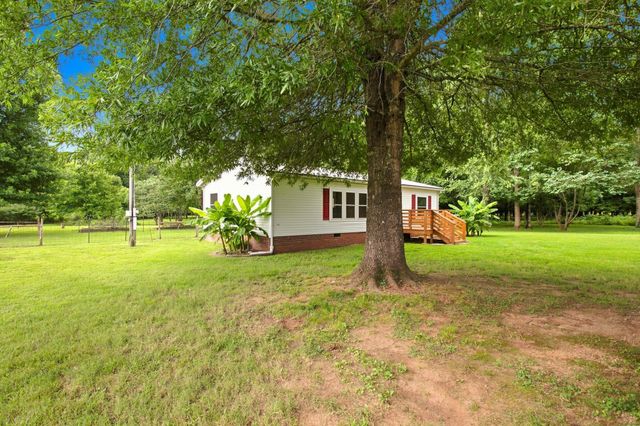 2299 Old Farmington Rd, Lewisburg, TN 37091