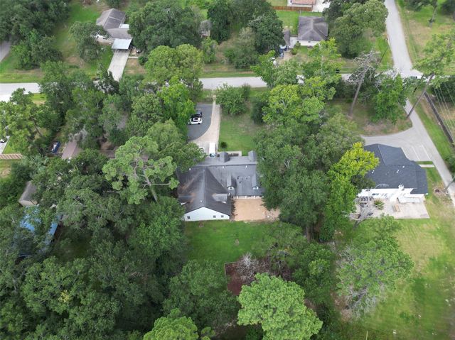 29818 E Hawthorne Drive, Spring, TX 77386