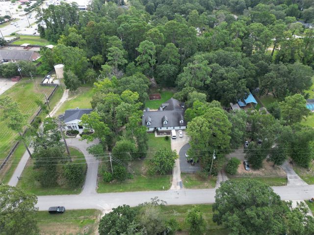29818 E Hawthorne Drive, Spring, TX 77386