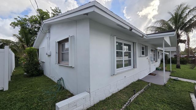 2612 NW 49th Street NW, Tamarac, FL 33309