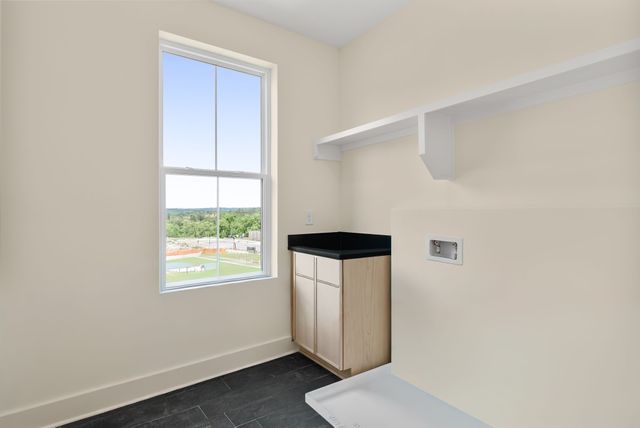 2156 Summitt Ave, Nashville, TN 37218