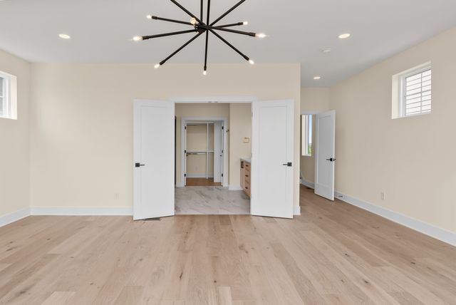 2156 Summitt Ave, Nashville, TN 37218