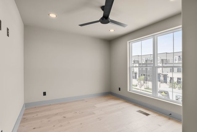 2156 Summitt Ave, Nashville, TN 37218