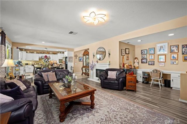 18566 Hawkhill, Perris, CA 92570