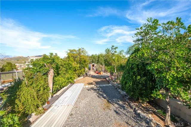 18566 Hawkhill, Perris, CA 92570