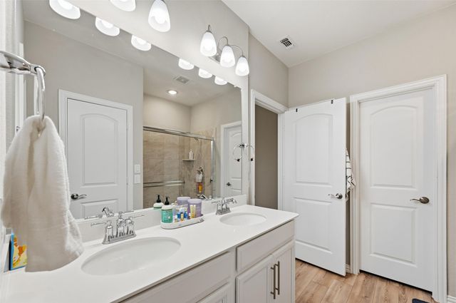 956 Manuel Drive, Fate, TX 75087