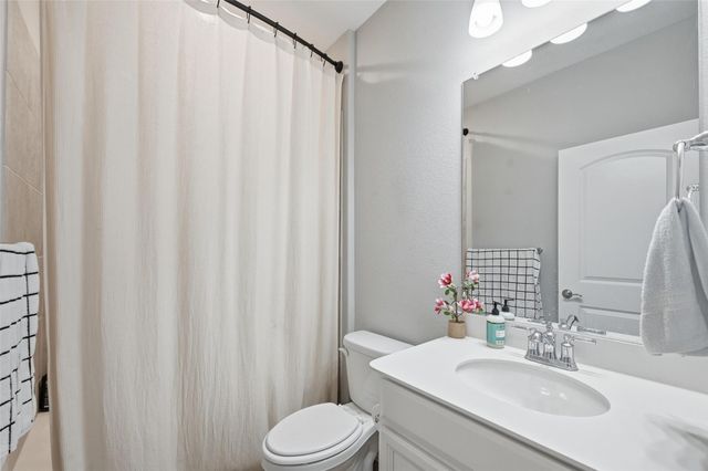 956 Manuel Drive, Fate, TX 75087