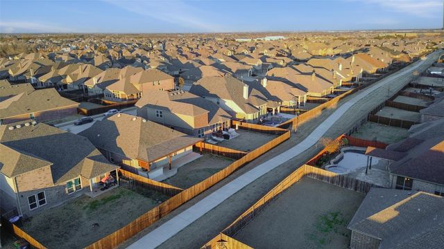 956 Manuel Drive, Fate, TX 75087