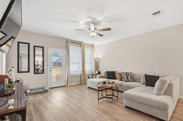 956 Manuel Drive, Fate, TX 75087