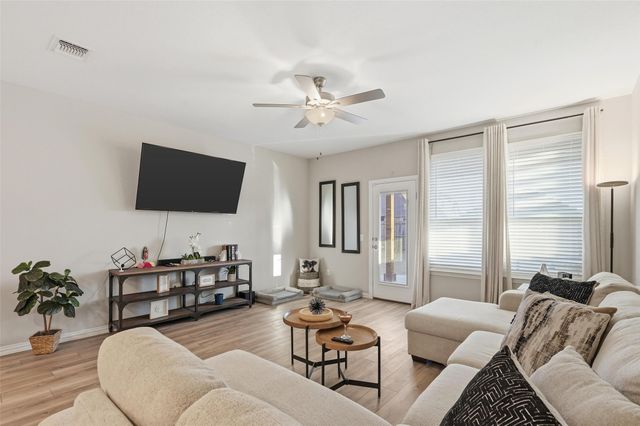 956 Manuel Drive, Fate, TX 75087